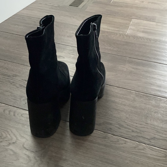Black suede boots - Picture 4 of 5